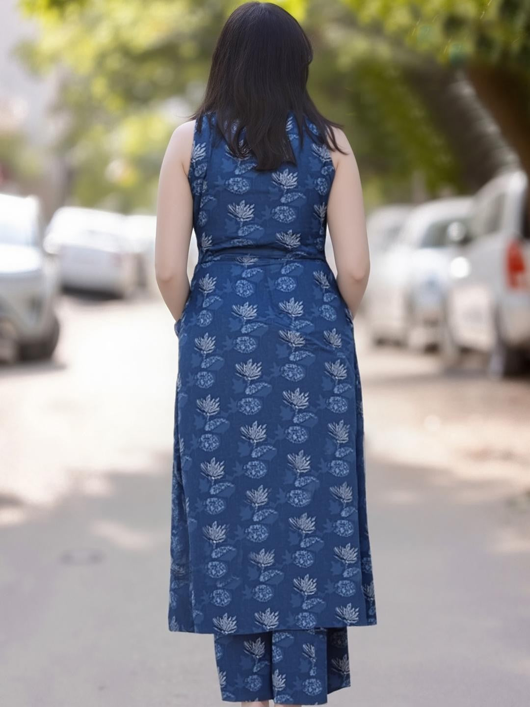 YAGNIK FASHION Ethnic Motifs Printed Mandarin Collar A-Line Kurta With Trouser - Yagnik Fashion