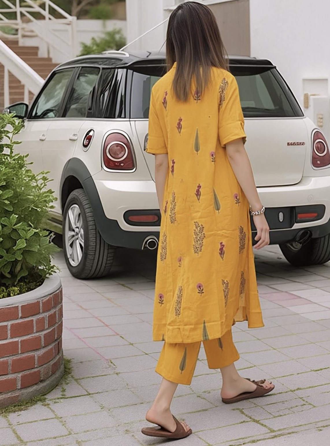 YAGNIK FASHION Floral Printed Mandarin Collar A-Line Kurta With Trousers - Yagnik Fashion