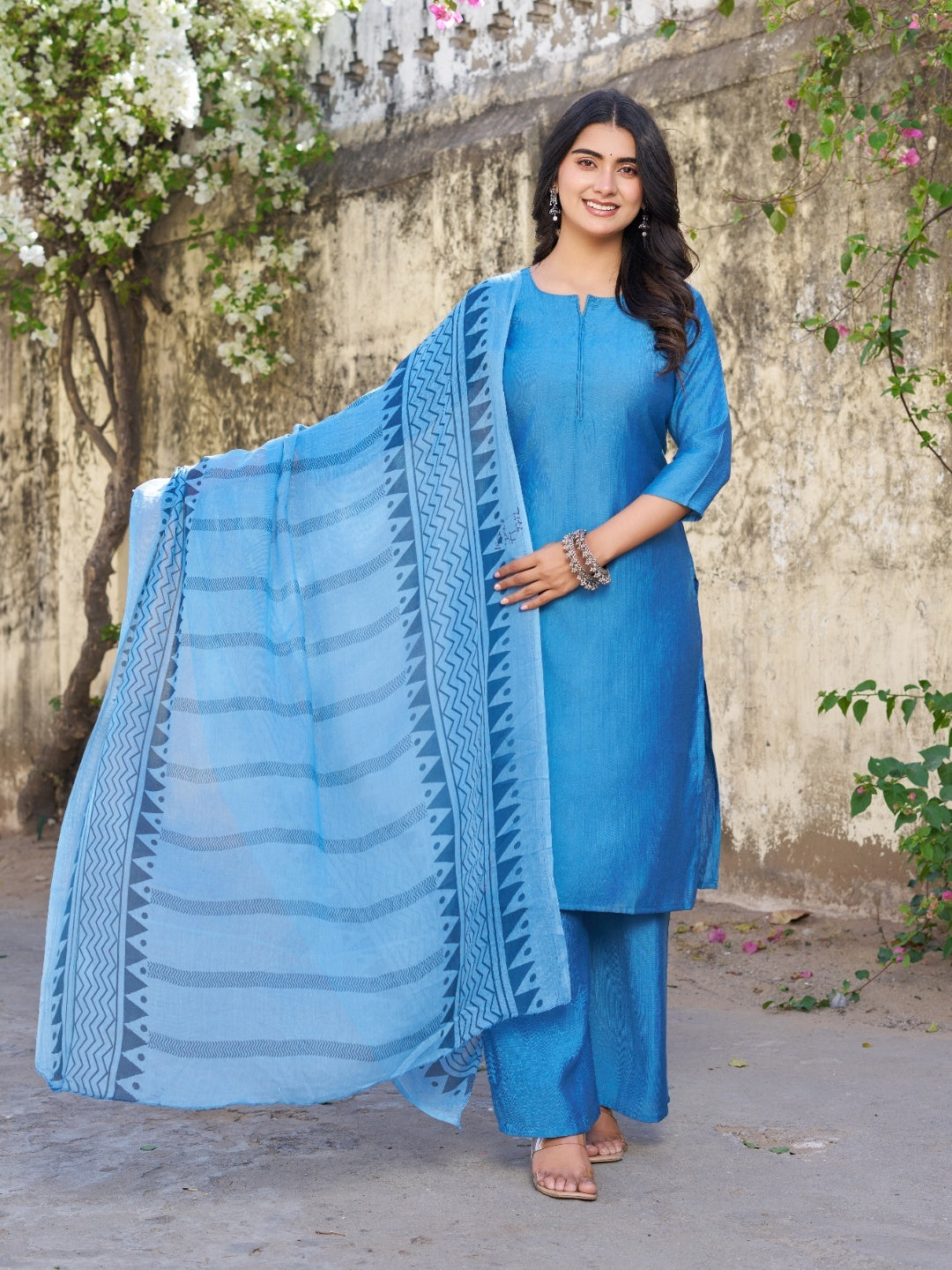 YAGNIK FASHION Women Viscose Rayon Kurta Sets - Yagnik Fashion