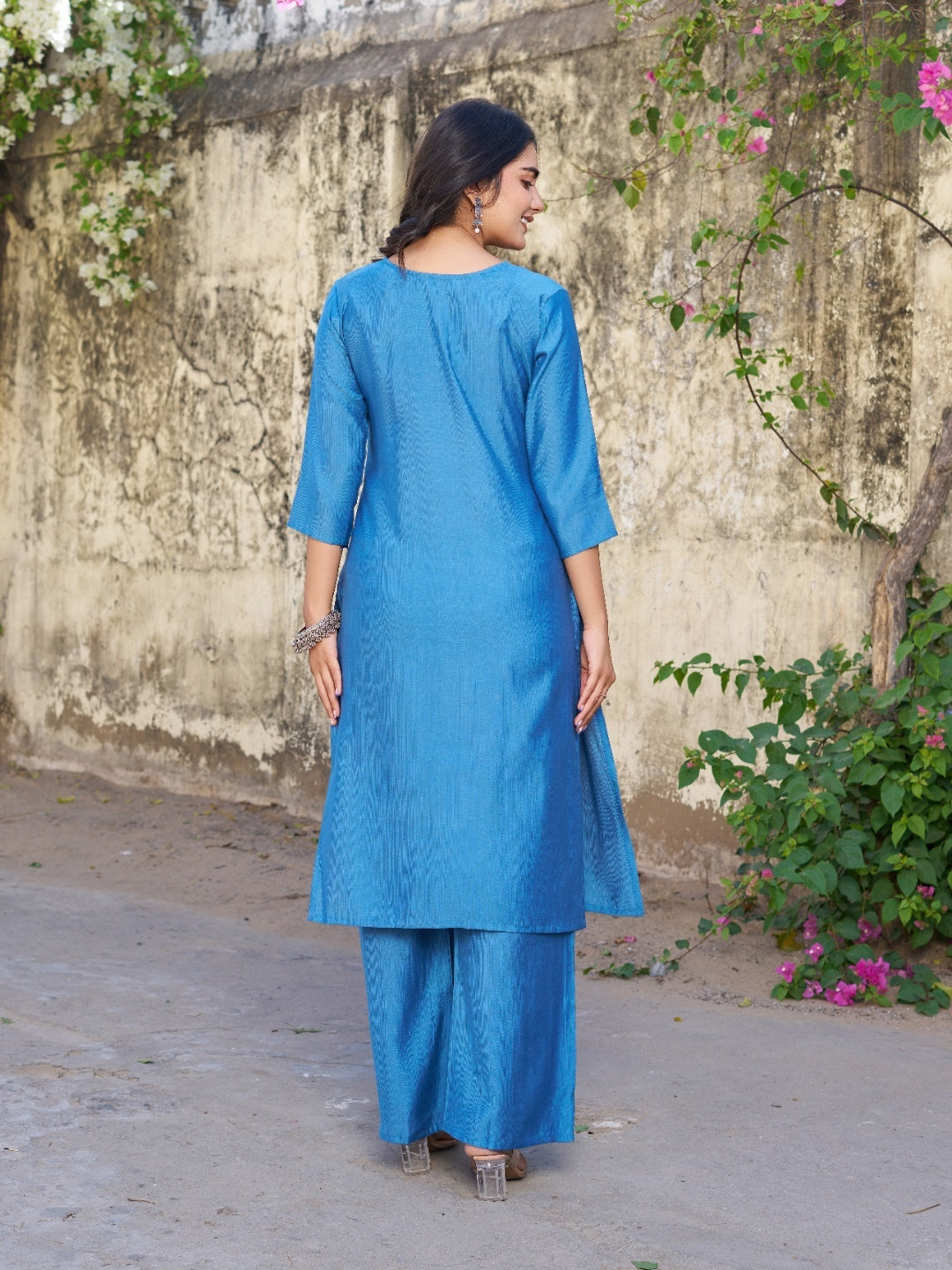 YAGNIK FASHION Women Viscose Rayon Kurta Sets - Yagnik Fashion