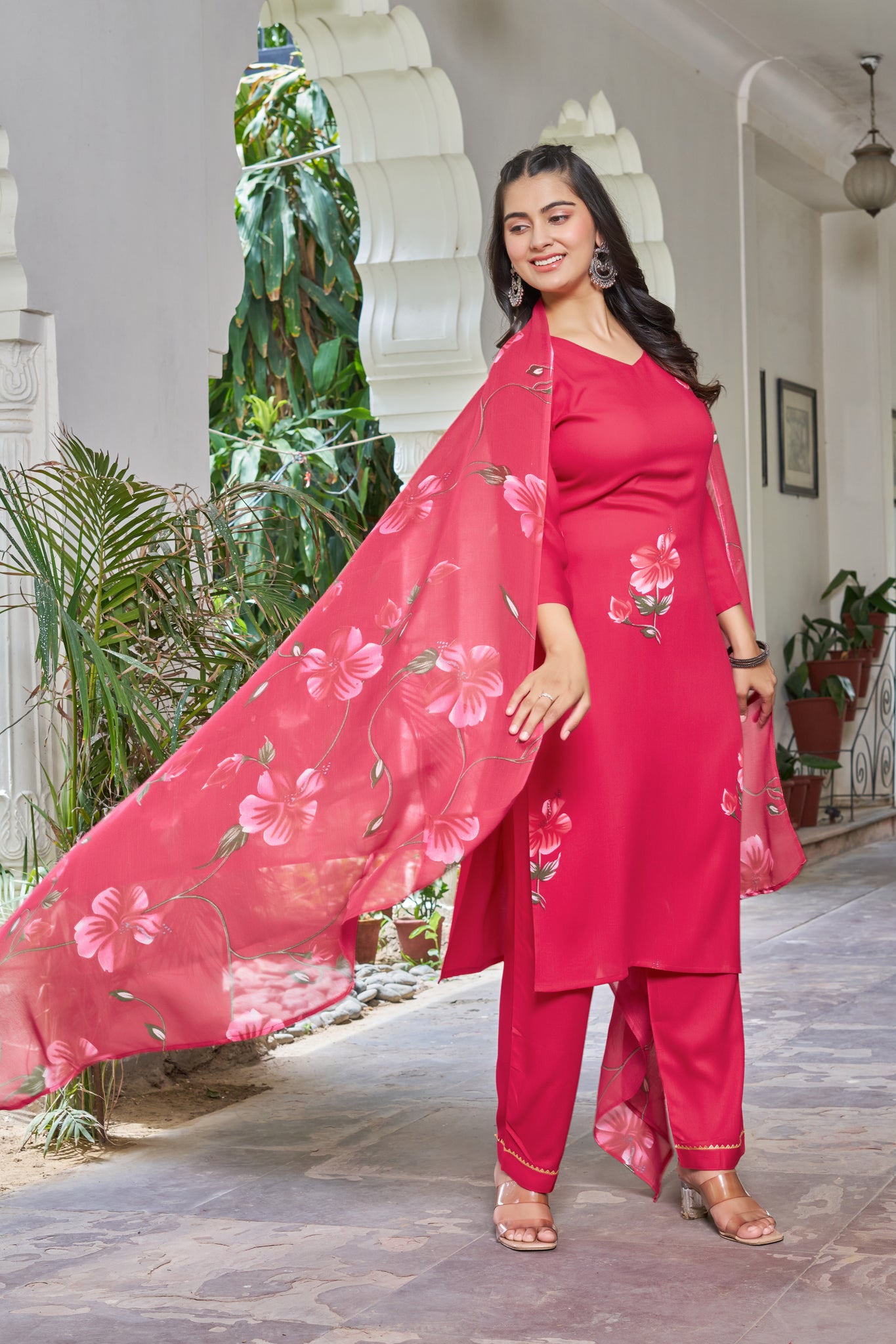 YAGNIK FASHION Women Floral Printed Regular Kurta with Trousers & With Dupatta - Yagnik Fashion