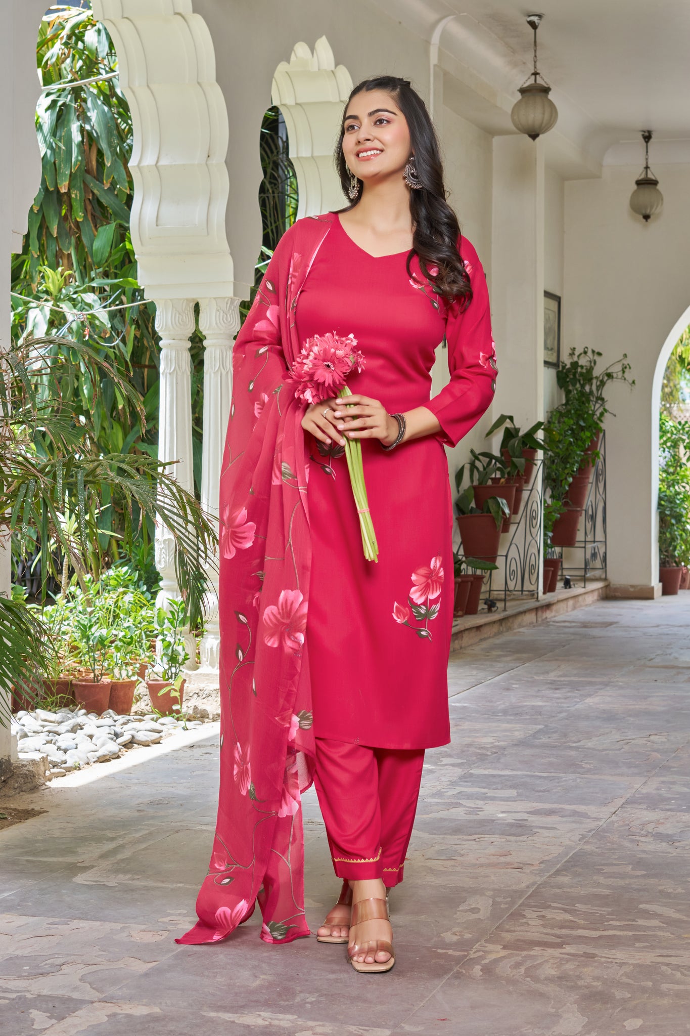 YAGNIK FASHION Women Floral Printed Regular Kurta with Trousers & With Dupatta - Yagnik Fashion