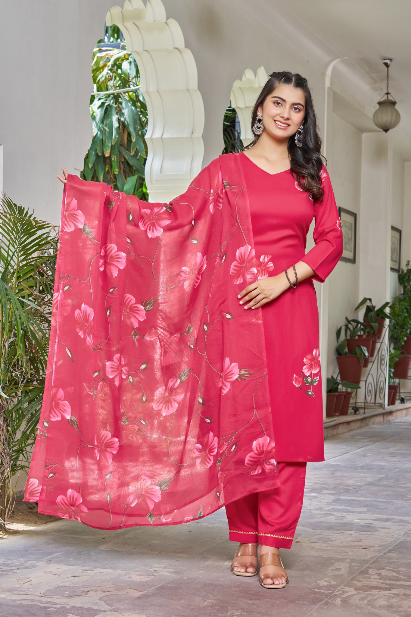YAGNIK FASHION Women Floral Printed Regular Kurta with Trousers & With Dupatta - Yagnik Fashion