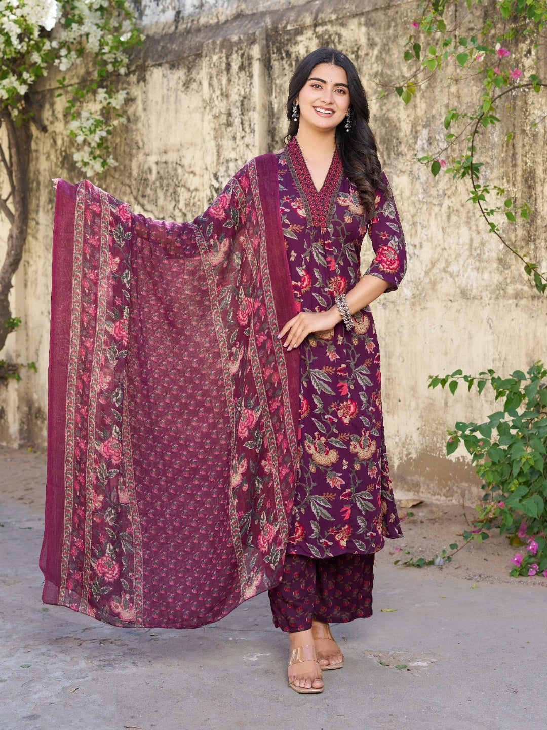 YAGNIK FASHION PRINTED V-NECK DUPATTA SET - Yagnik Fashion