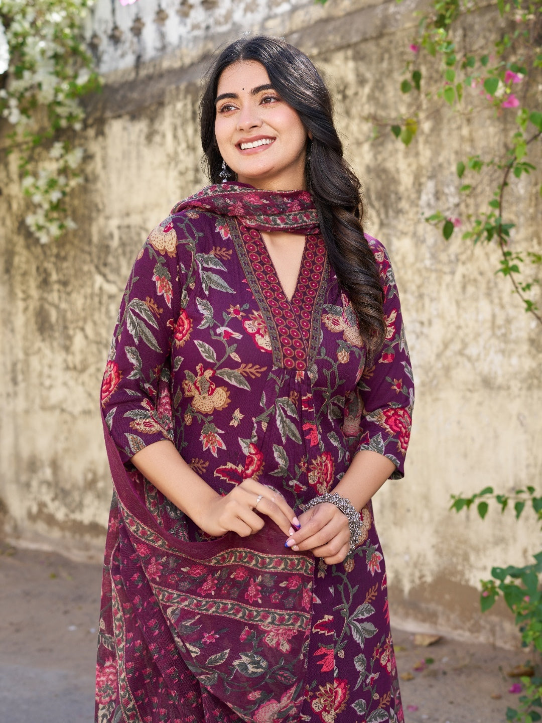 YAGNIK FASHION PRINTED V-NECK DUPATTA SET - Yagnik Fashion