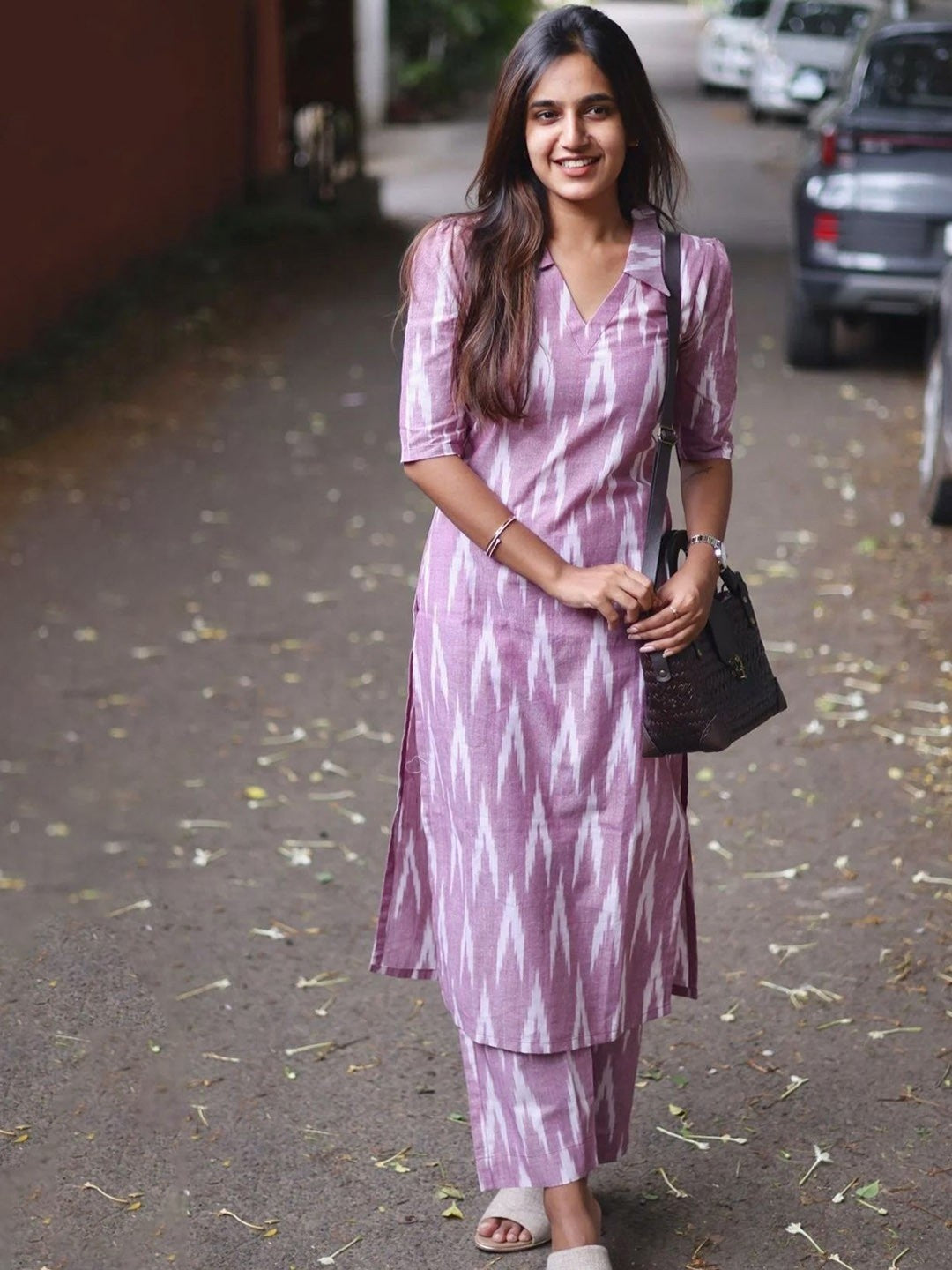 YAGNIK FASHION Women Floral Printed  Regular Kurta with Trousers