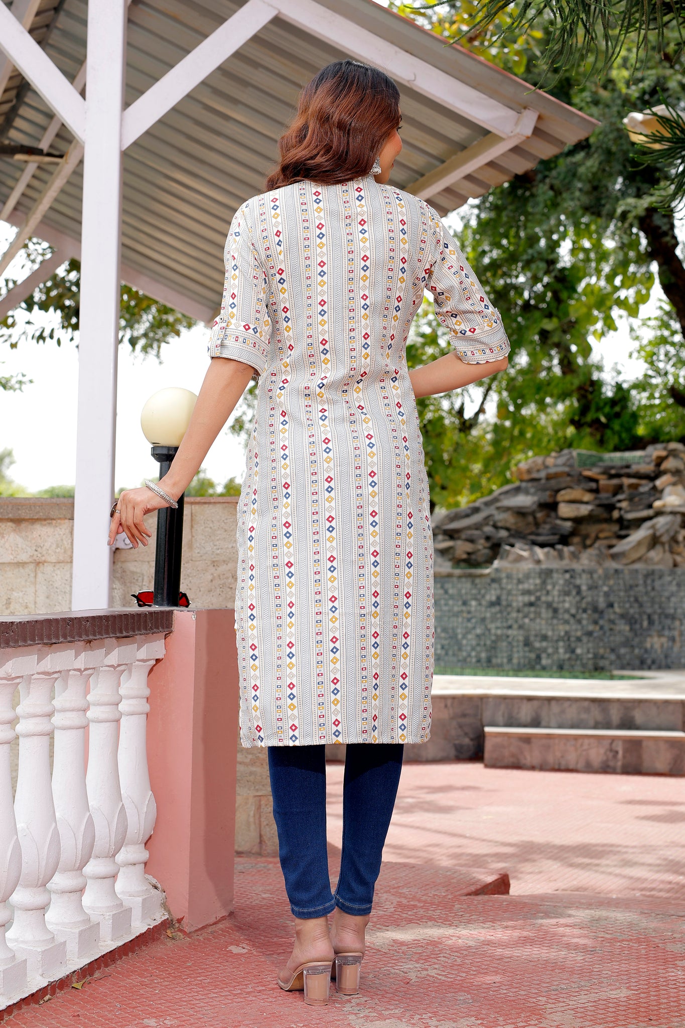 Ethnic Motifs Grey Printed Pure Cotton Kurti - Yagnik Fashion