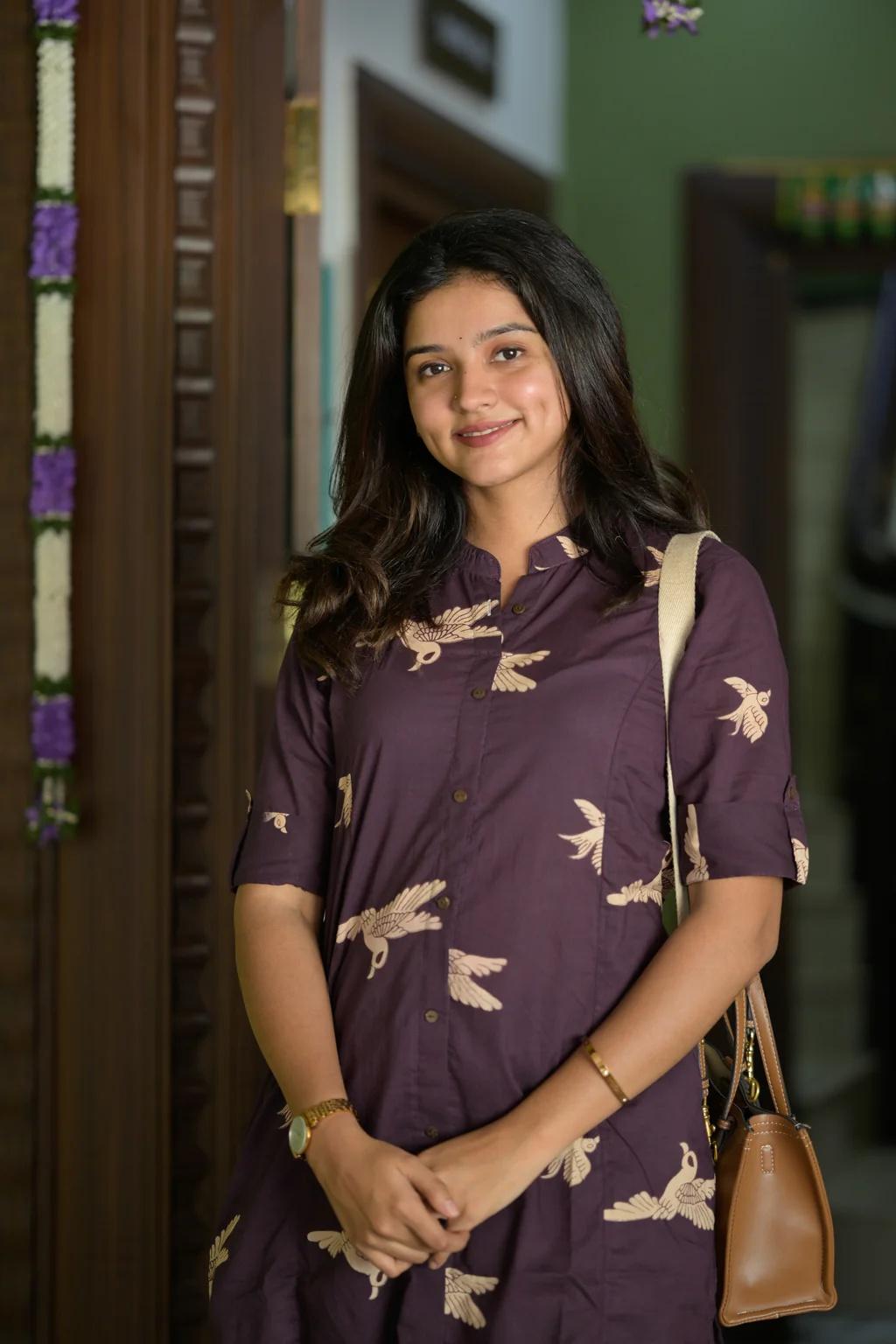 YAGNIK FASHION Floral Printed Straight Kurta With Palazzos - Yagnik Fashion
